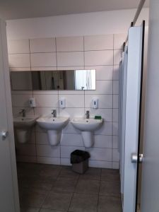 118